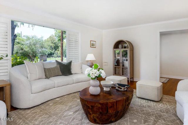 1300 S Marengo Avenue, Pasadena, CA 91106