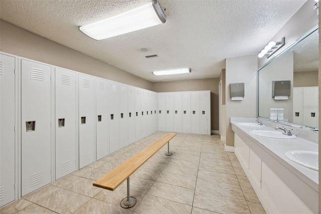 425 WYMORE ROAD 201, Altamonte Springs, FL 32714