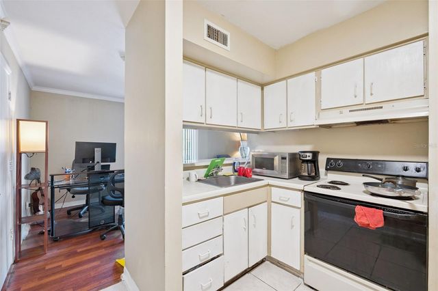 425 WYMORE ROAD 201, Altamonte Springs, FL 32714