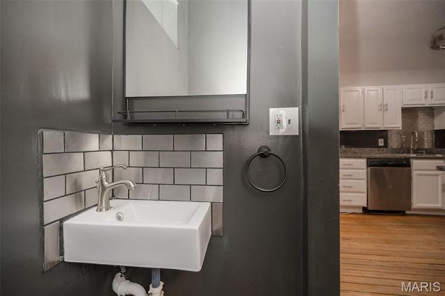 2646 Nebraska Avenue, St Louis, MO 63118