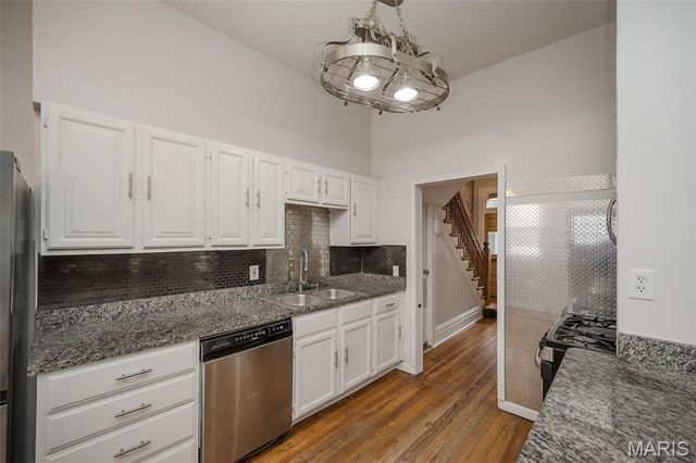 2646 Nebraska Avenue, St Louis, MO 63118