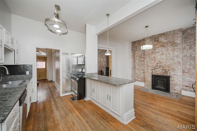 2646 Nebraska Avenue, St Louis, MO 63118