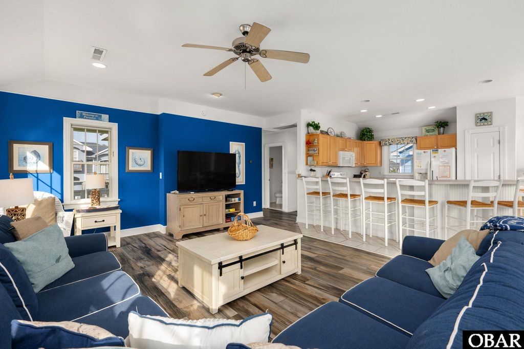 Image 5 of property listing at 760 Lakeshore Court Lot 33, Corolla, NC 27927