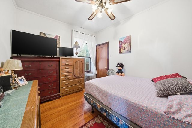 8019 S Rhodes Avenue, Chicago, IL 60619