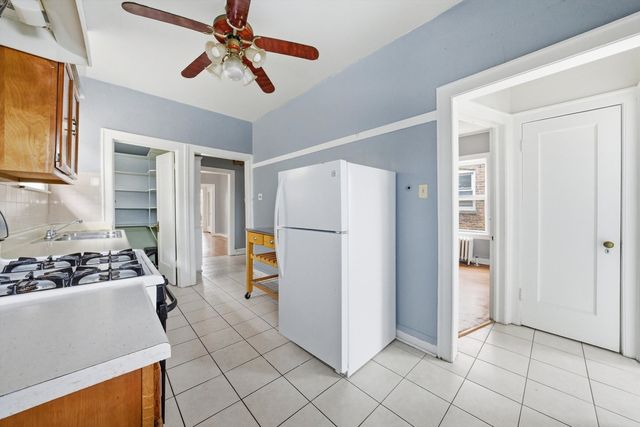 8019 S Rhodes Avenue, Chicago, IL 60619