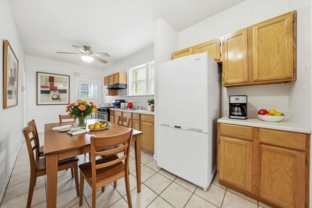 8019 S Rhodes Avenue, Chicago, IL 60619