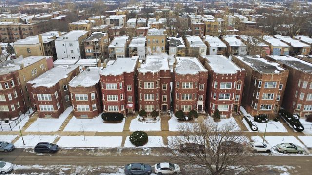 8019 S Rhodes Avenue, Chicago, IL 60619