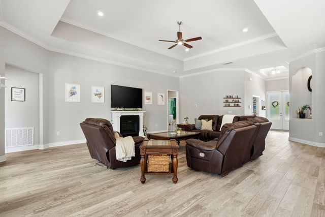 6735 E Bay Boulevard, Navarre, FL 32566