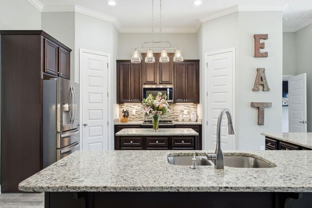 6735 E Bay Boulevard, Navarre, FL 32566