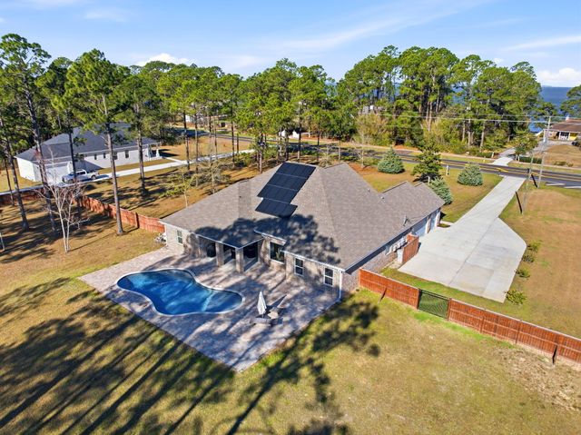 6735 E Bay Boulevard, Navarre, FL 32566