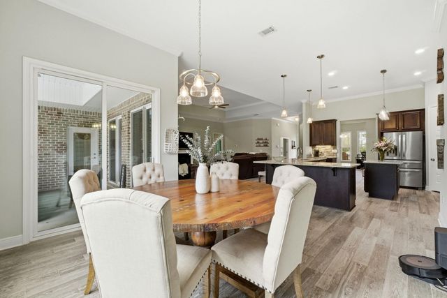 6735 E Bay Boulevard, Navarre, FL 32566