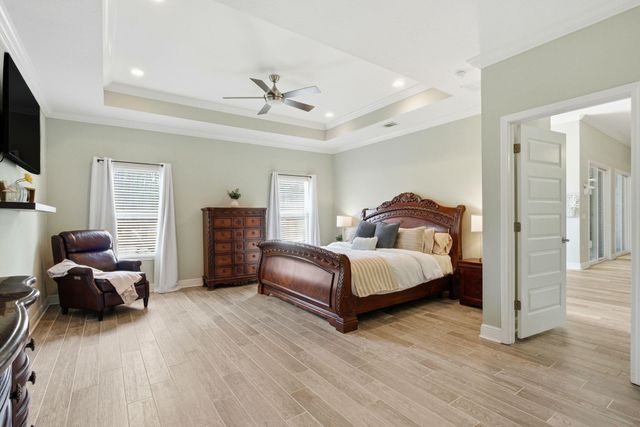 6735 E Bay Boulevard, Navarre, FL 32566