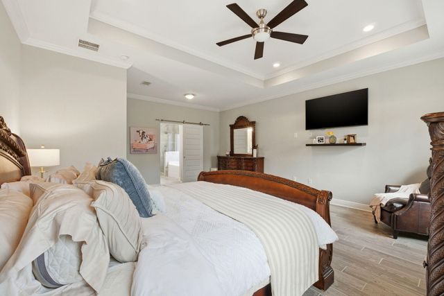 6735 E Bay Boulevard, Navarre, FL 32566