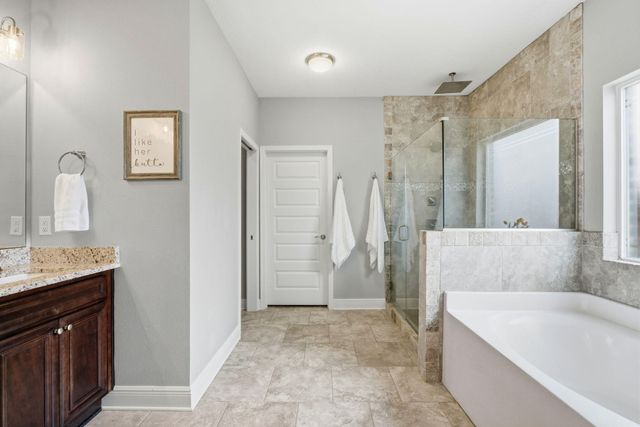 6735 E Bay Boulevard, Navarre, FL 32566