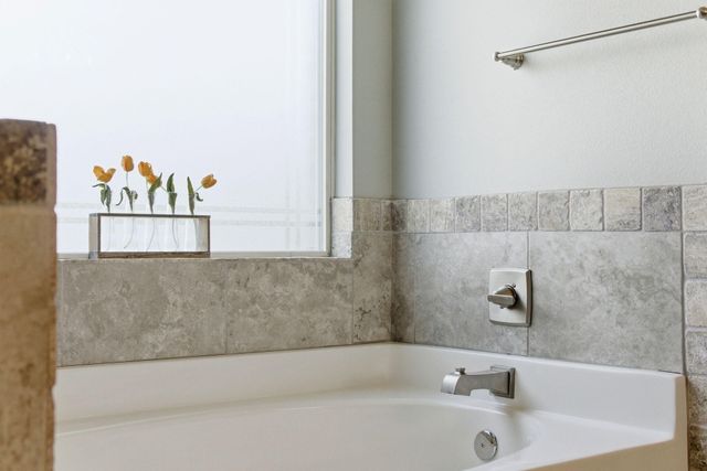 6735 E Bay Boulevard, Navarre, FL 32566