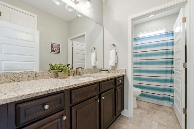 6735 E Bay Boulevard, Navarre, FL 32566