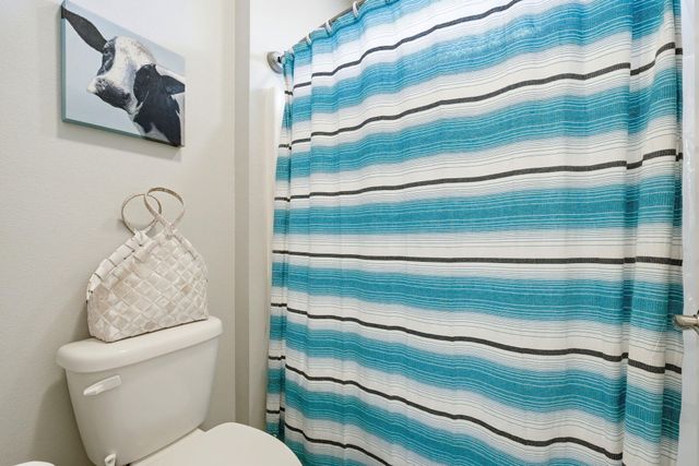 6735 E Bay Boulevard, Navarre, FL 32566