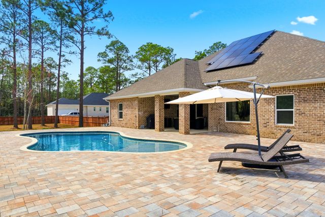 6735 E Bay Boulevard, Navarre, FL 32566