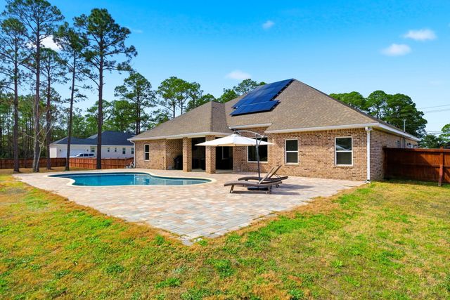 6735 E Bay Boulevard, Navarre, FL 32566