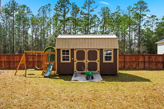 6735 E Bay Boulevard, Navarre, FL 32566