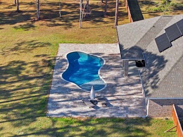 6735 E Bay Boulevard, Navarre, FL 32566