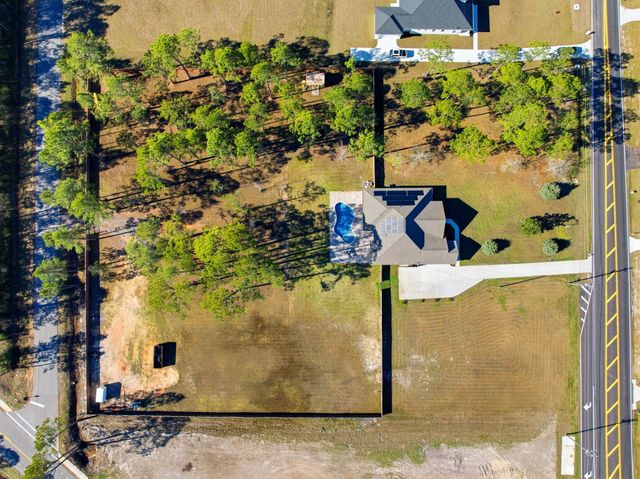 6735 E Bay Boulevard, Navarre, FL 32566