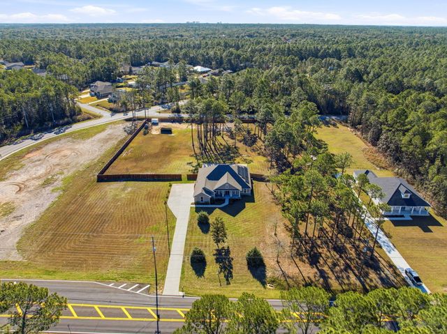 6735 E Bay Boulevard, Navarre, FL 32566