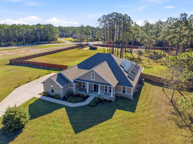 6735 E Bay Boulevard, Navarre, FL 32566