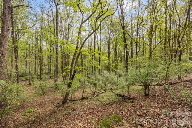 10601 Wildlife Road, Charlotte, NC 28278