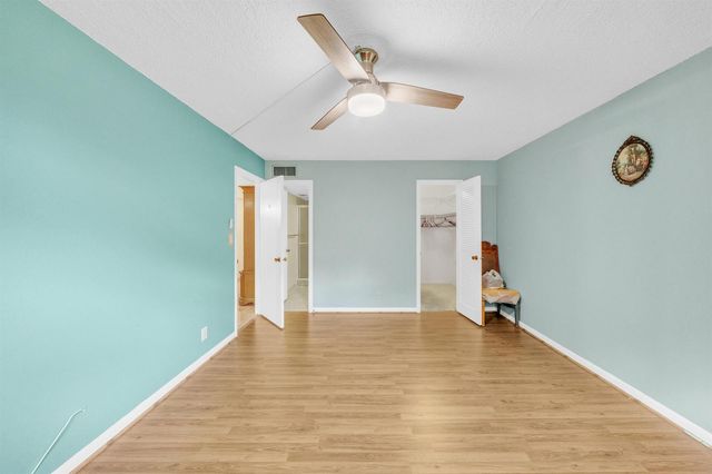 3070 NW 48th Terrace 405, Lauderdale Lakes, FL 33313