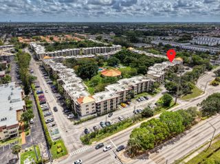 3070 NW 48th Terrace 405, Lauderdale Lakes, FL 33313