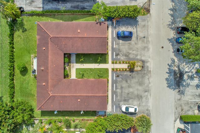 541 NE 44th Street B, Boca Raton, FL 33431