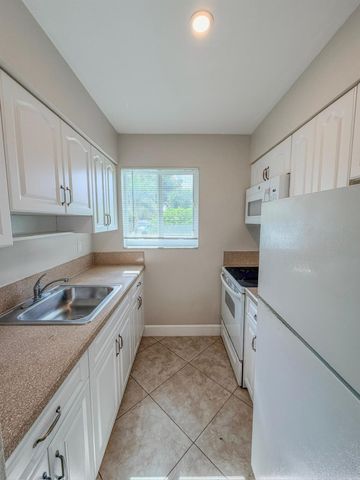 541 NE 44th Street B, Boca Raton, FL 33431