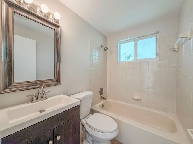 541 NE 44th Street B, Boca Raton, FL 33431