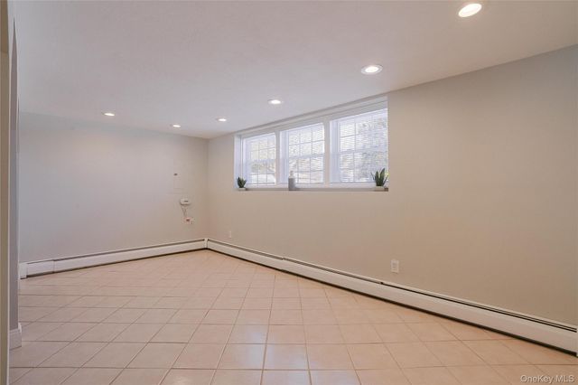 410 Vineyard Avenue, Highland, NY 12528