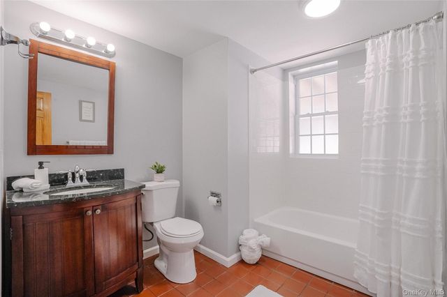 410 Vineyard Avenue, Highland, NY 12528