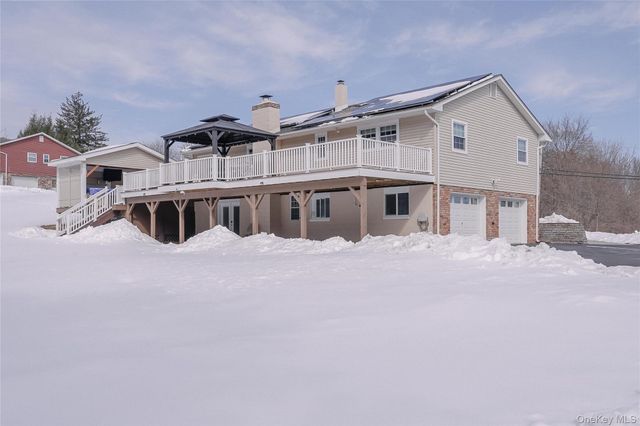 410 Vineyard Avenue, Highland, NY 12528