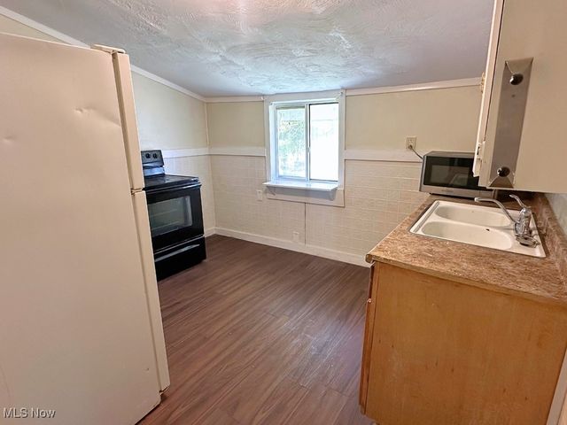 3256 W 54th Street, Cleveland, OH 44102