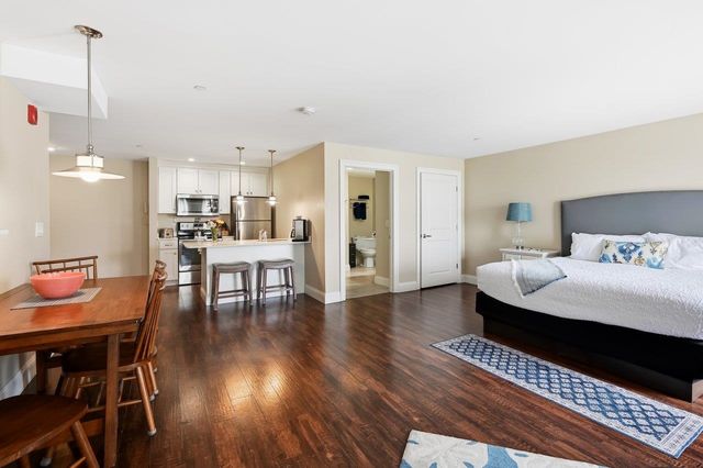 1 Ocean Avenue 307, 2, York, ME 03909