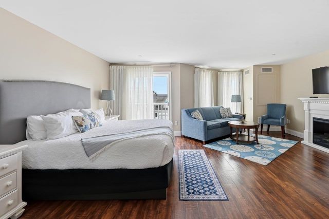 1 Ocean Avenue 307, 2, York, ME 03909