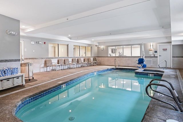 1 Ocean Avenue 307, 2, York, ME 03909