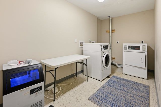 1 Ocean Avenue 307, 2, York, ME 03909