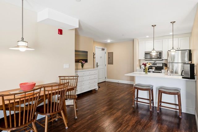 1 Ocean Avenue 307, 2, York, ME 03909