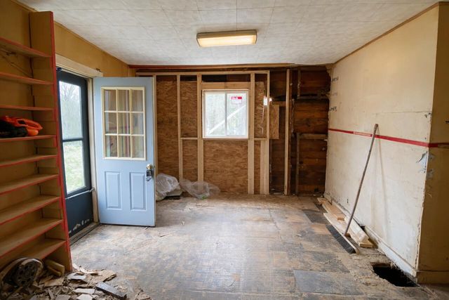 2912 Courtlandt Avenue, Kalamazoo City, MI 49004