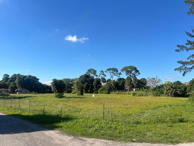 0000 Pineridge Lane, West Palm Beach, FL 33417