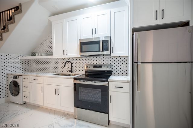 1223 San Gabriel Avenue, Henderson, NV 89002