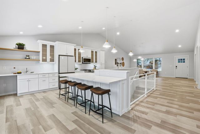 802 W Bolan Ave, Spokane, WA 99224