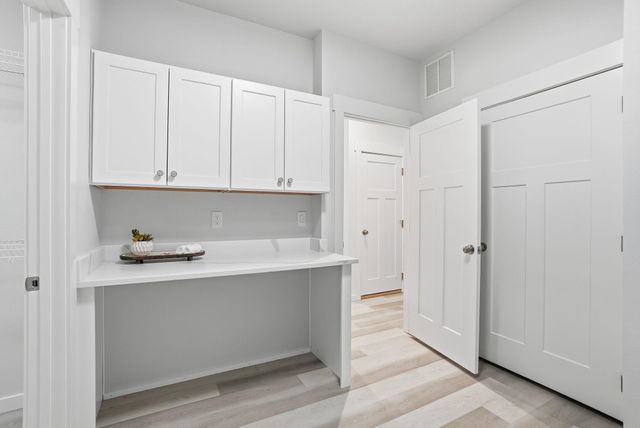 802 W Bolan Ave, Spokane, WA 99224