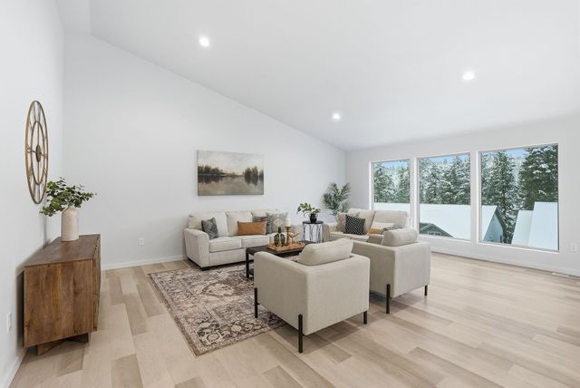 802 W Bolan Ave, Spokane, WA 99224