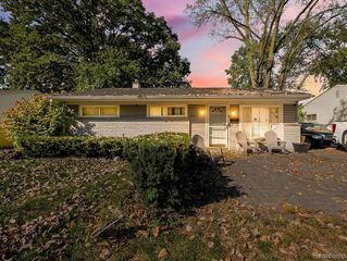 28115 Everett Street, Southfield, MI 48076